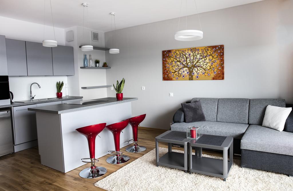 Apartamenty I.M.A Towarowa Poznań Exteriör bild