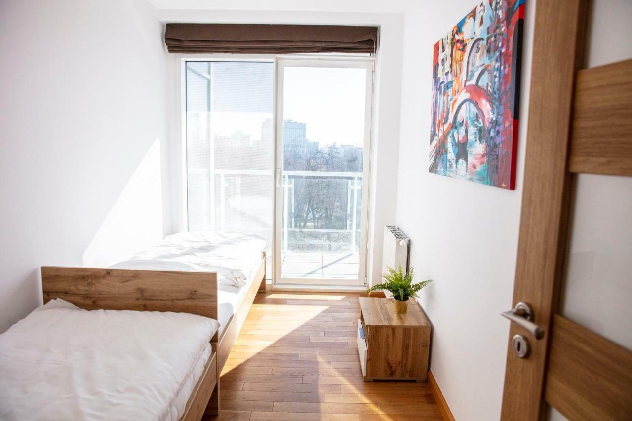 Apartamenty I.M.A Towarowa Poznań Exteriör bild
