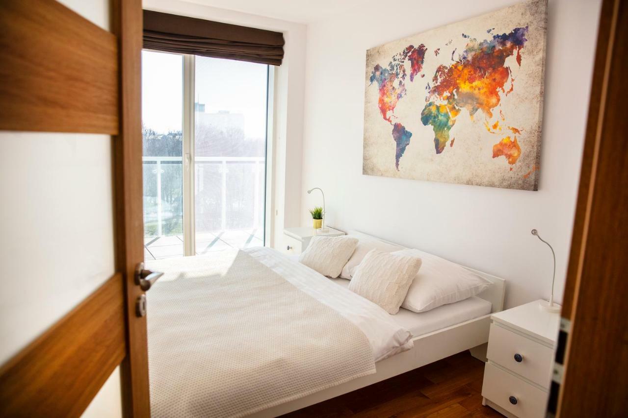 Apartamenty I.M.A Towarowa Poznań Exteriör bild